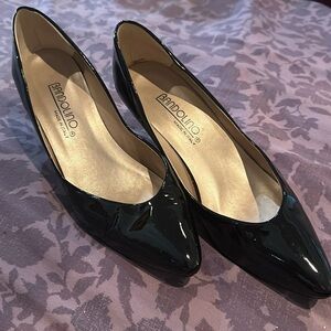 Bandolino black paten pump shoe size 8 M